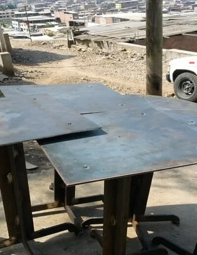 Mesas Industriales en Perfiles Cuadrados y Plancha - Proyecto de Estructuras Metálicas en Lima Corporación EIMAHR